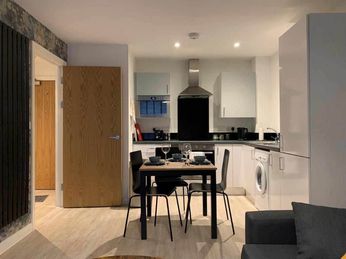 Bright 1Br Apartment In Preston プレストン エクステリア 写真