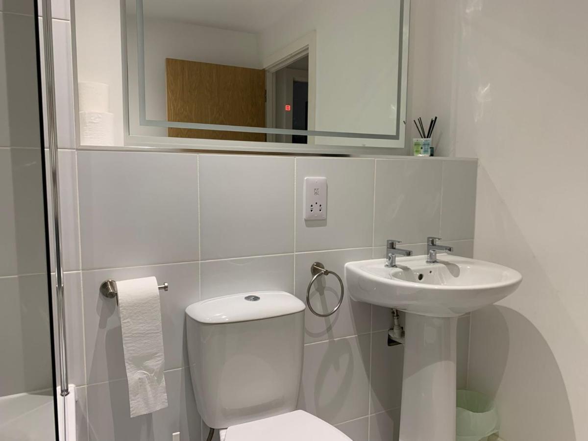 Bright 1Br Apartment In Preston プレストン エクステリア 写真